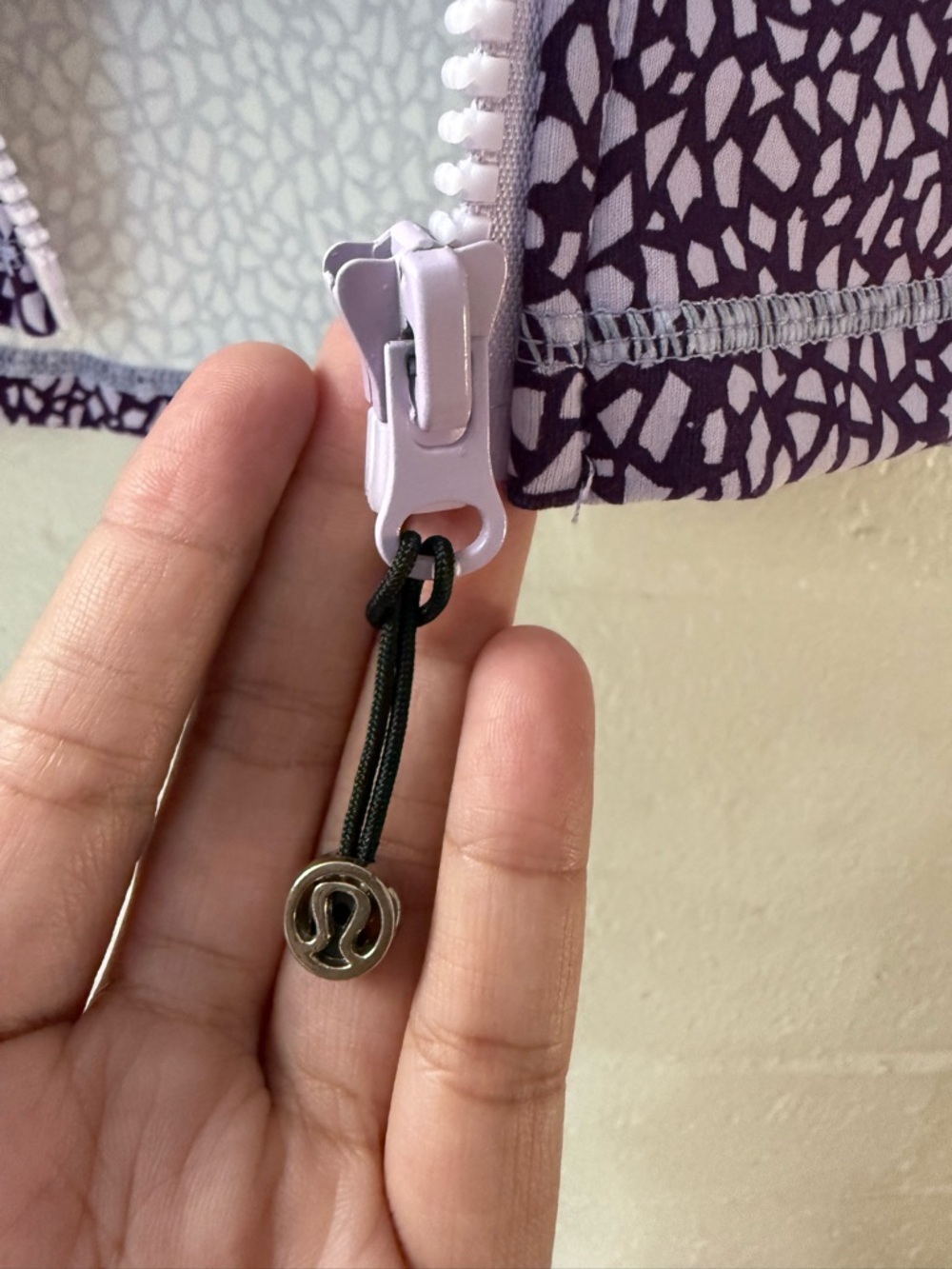 lululemon athletica Purple Patterned Full-Zip jacket - Picture 3 of 6